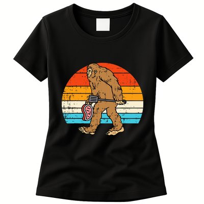 Bigfoot Sasquatch Bbq Retro Barbecue Grilling Womens T-Shirt