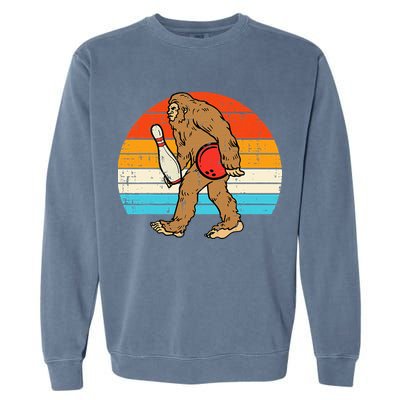 Bigfoot Sasquatch Bowling Retro Bowler Team Garment-Dyed Sweatshirt