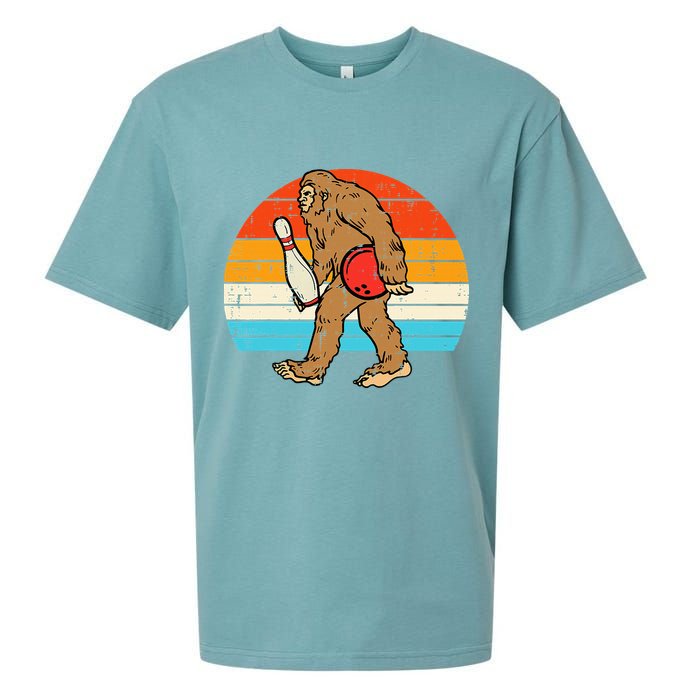 Bigfoot Sasquatch Bowling Retro Bowler Team Sueded Cloud Jersey T-Shirt