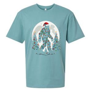 Bigfoot Santa Christmas Tree Lights Funny Xmas Sasquatch Sueded Cloud Jersey T-Shirt