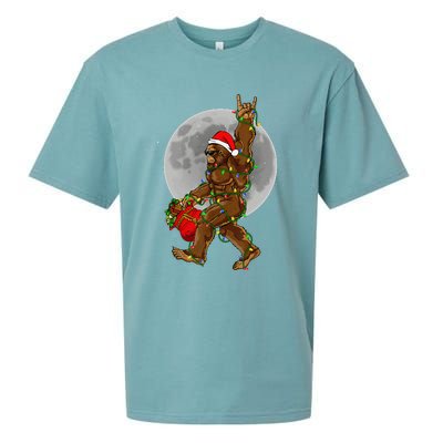 Bigfoot Santa Christmas Tree Lights Funny Xmas Sasquatch Sueded Cloud Jersey T-Shirt