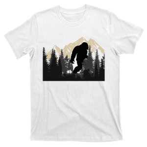 Bigfoot Sasquatch Design Trip Hiking Lovers T-Shirt