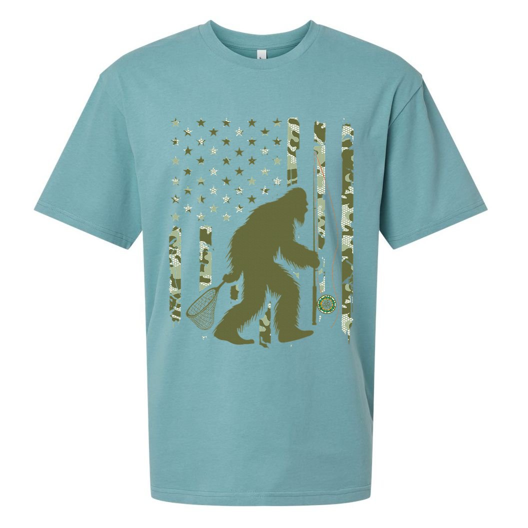 Bigfoot Sasquatch Fly Fishing American Flag Camo Vintage Sueded Cloud Jersey T-Shirt