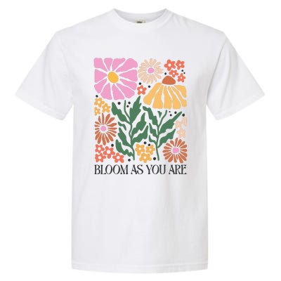 Boho Summer Flower Botanical Nature Lover Floral Wildflower Garment-Dyed Heavyweight T-Shirt