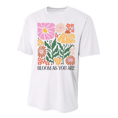 Boho Summer Flower Botanical Nature Lover Floral Wildflower Performance Sprint T-Shirt