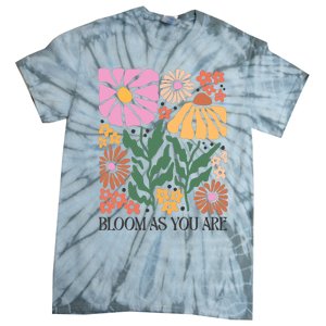 Boho Summer Flower Botanical Nature Lover Floral Wildflower Tie-Dye T-Shirt