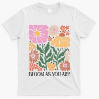 Boho Summer Flower Botanical Nature Lover Floral Wildflower T-Shirt