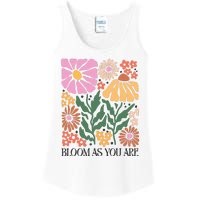 Boho Summer Flower Botanical Nature Lover Floral Wildflower Ladies Essential Tank