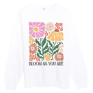 Boho Summer Flower Botanical Nature Lover Floral Wildflower Premium Crewneck Sweatshirt