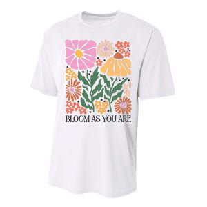 Boho Summer Flower Botanical Nature Lover Floral Wildflower Performance Sprint T-Shirt