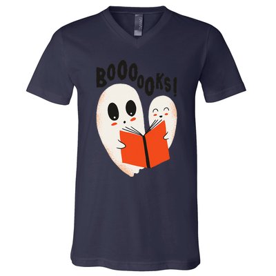 BOOOOKS! Spooky Ghosts Reading BOO BOOKS Halloween Meme V-Neck T-Shirt