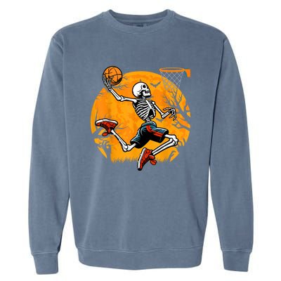 Basketball Skeleton Halloween Spooky Basketball Player Garment-Dyed Sweatshirt