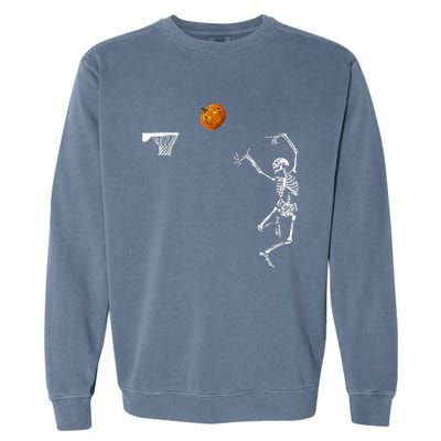 Basketball Skeleton Halloween Skeleton Pumpkin Garment-Dyed Sweatshirt