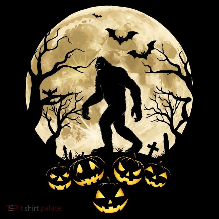 Bigfoot Sasquatch In The Moon Halloween Pumpkin Scarry Gifts T-Shirt