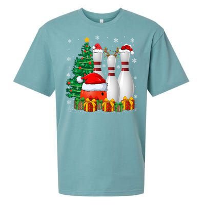 Bowling Sport Lover Xmas Tree Santa Bowling Christmas Gift Sueded Cloud Jersey T-Shirt