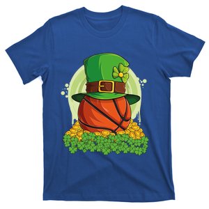 Basketball St Patricks Day Love Shamrock Gift T-Shirt