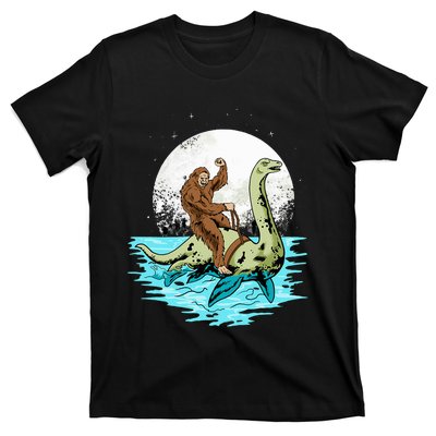 Bigfoot Sasquatch Riding The Hole Ness Monster Funny T-Shirt