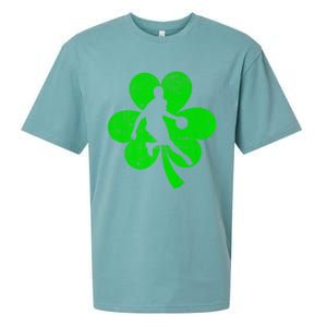 Basketball Sports St Patrick's Day Retro Shamrock Irish Gift Sueded Cloud Jersey T-Shirt