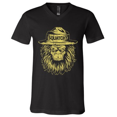 Bigfoot Squatchy Sasquatch Hat Smokey Retro Vintage Bear V-Neck T-Shirt