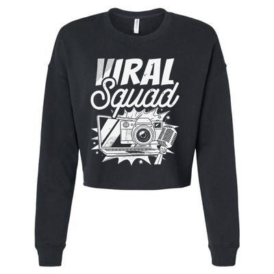 Blogger Squad Social Media Content Creator Blog Blogging Cropped Pullover Crew