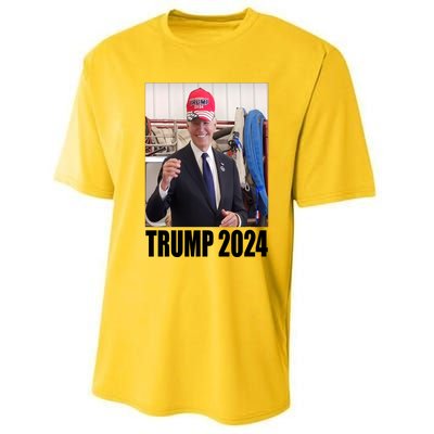 Biden Supporting Trump Funny Performance Sprint T-Shirt