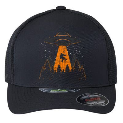Bigfoot Sasquatch Ufo Alien Abduction Yeti Cryptid Bigfoot Flexfit Unipanel Trucker Cap