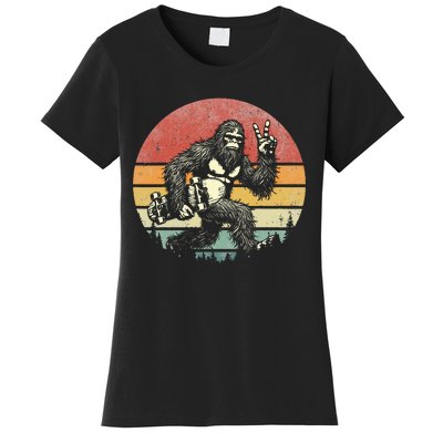 Bigfoot Skater Vintage Sasquatch Skateboarding Women's T-Shirt