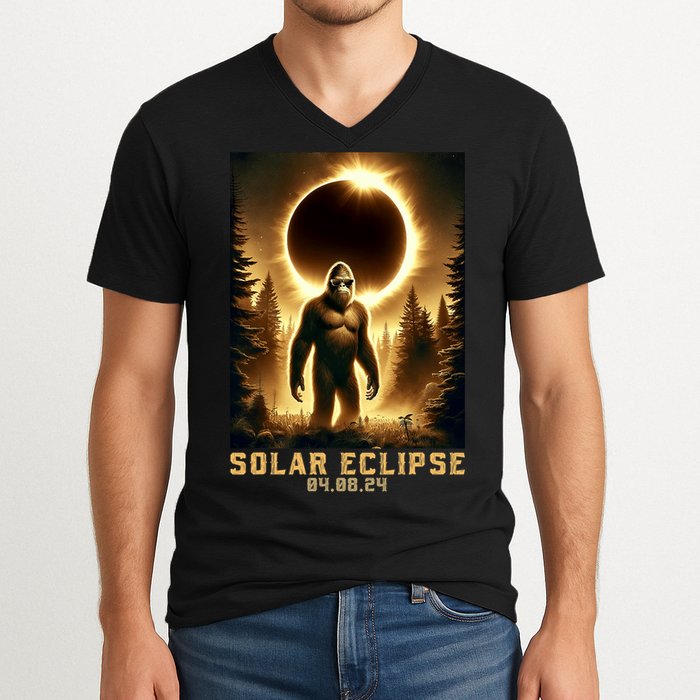 Bigfoot Totality April 8 2024 Total Solar Eclipse V-Neck T-Shirt