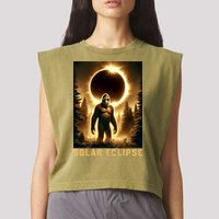 Bigfoot Totality April 8 2024 Total Solar Eclipse Garment-Dyed Women's Muscle Tee