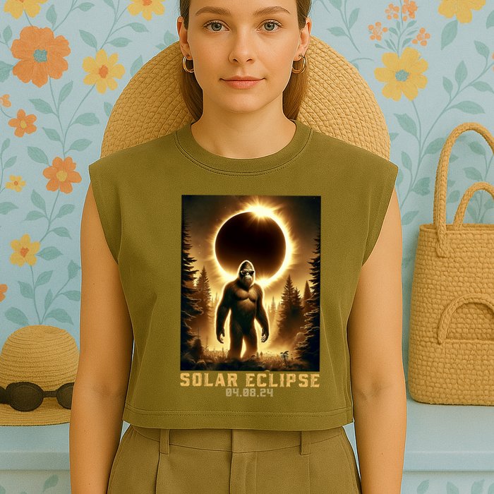 Bigfoot Totality April 8 2024 Total Solar Eclipse Garment-Dyed Women's Muscle Tee