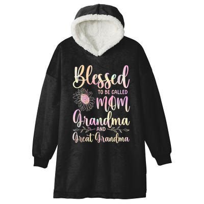 Blessed To Be Called Mom Grandma And Great Grandma Flower Hooded Wearable Blanket