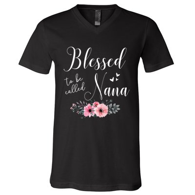 Blessed To Be Nana Women Grandma MotherS Day Christmas V-Neck T-Shirt