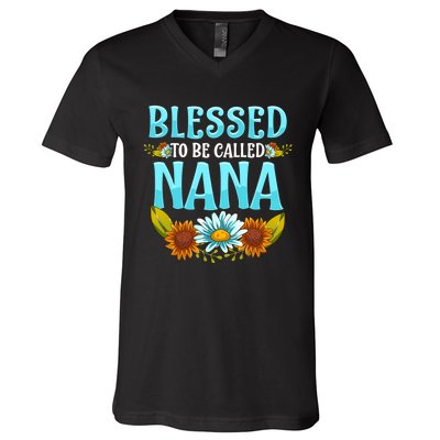 Blessed To Be Called Nana Floral Cute Mothers Day V-Neck T-Shirt