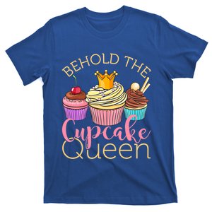 Behold The Cupcake Queen Baker Cute Gift T-Shirt