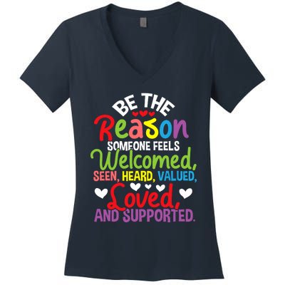 Be The Reason Someone Feels Loved Social Workers Women's V-Neck T-Shirt