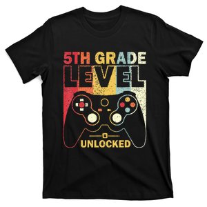 Back To School 5Th Grade Level Unlocked Video Gamer T-Shirt