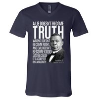 Booker T. Washington Lie Truth Evil Good Black History Month V-Neck T-Shirt