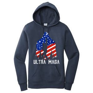 Bigfoot Ultra Maga Usa Flag For Sasquatch Trump Lover 2024 Gift Women's Pullover Hoodie