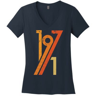 Birthday Vintage 70s Style 1971 Women's V-Neck T-Shirt