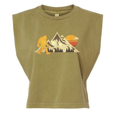 Bigfoot Vintage Mountain Sun Sasquatch Camping Camper Garment-Dyed Women's Muscle Tee