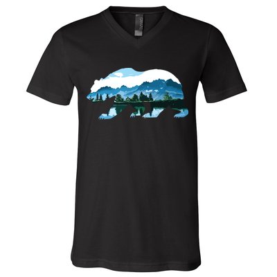 Bear Vintage National Park Bear Wildlife Mountains V-Neck T-Shirt
