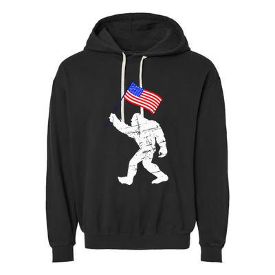 Bigfoot With American Flag Funny 4th Of July Sasquatch USA Garment-Dyed Fleece Hoodie