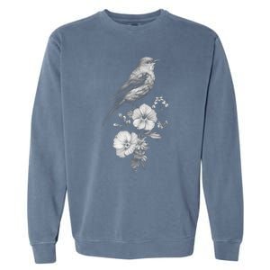 Bird Watching Bird Floral Design Birdwatching Gift Idea Cool Gift Garment-Dyed Sweatshirt