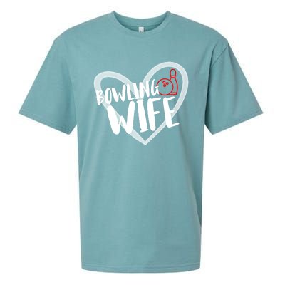 Bowling Wife Funny Bowler Bowling Gift Sueded Cloud Jersey T-Shirt