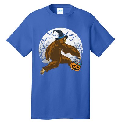 Bigfoot Witch Holding Halloween Pumpkin For Sasquatch Lovers Tall T-Shirt