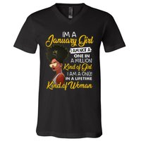 Black Wo January Birthday Gifts I'm A January Queen V-Neck T-Shirt