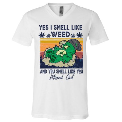 Bear Weed Marijuana 420 Smoker Yes I Smell Like Weed V-Neck T-Shirt