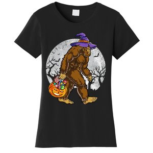 Bigfoot Witch Pumpkin Halloween Girls Women Sasquatch Lovers Women's T-Shirt