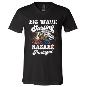 Big Wave Surfing Nazaré Portugal Surfer Surf V-Neck T-Shirt