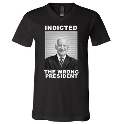 Biden You Indicted The Wrong President Funny Political V-Neck T-Shirt